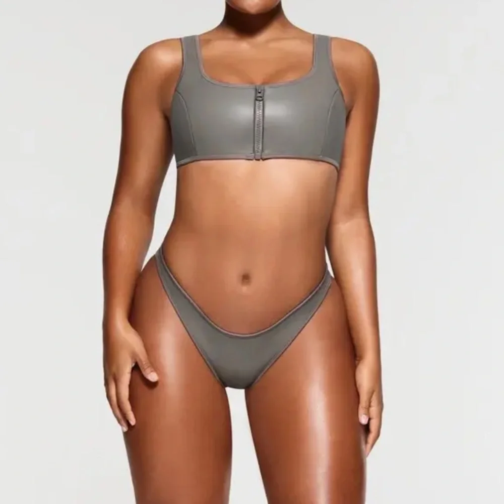 NWT Skims Rubberized Scuba Swim Tanga Bikini Bottom Color Gray Chalk - XL - Picture 2 of 5